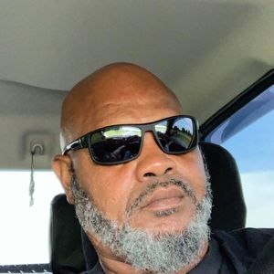 Meet your Posher, Vince